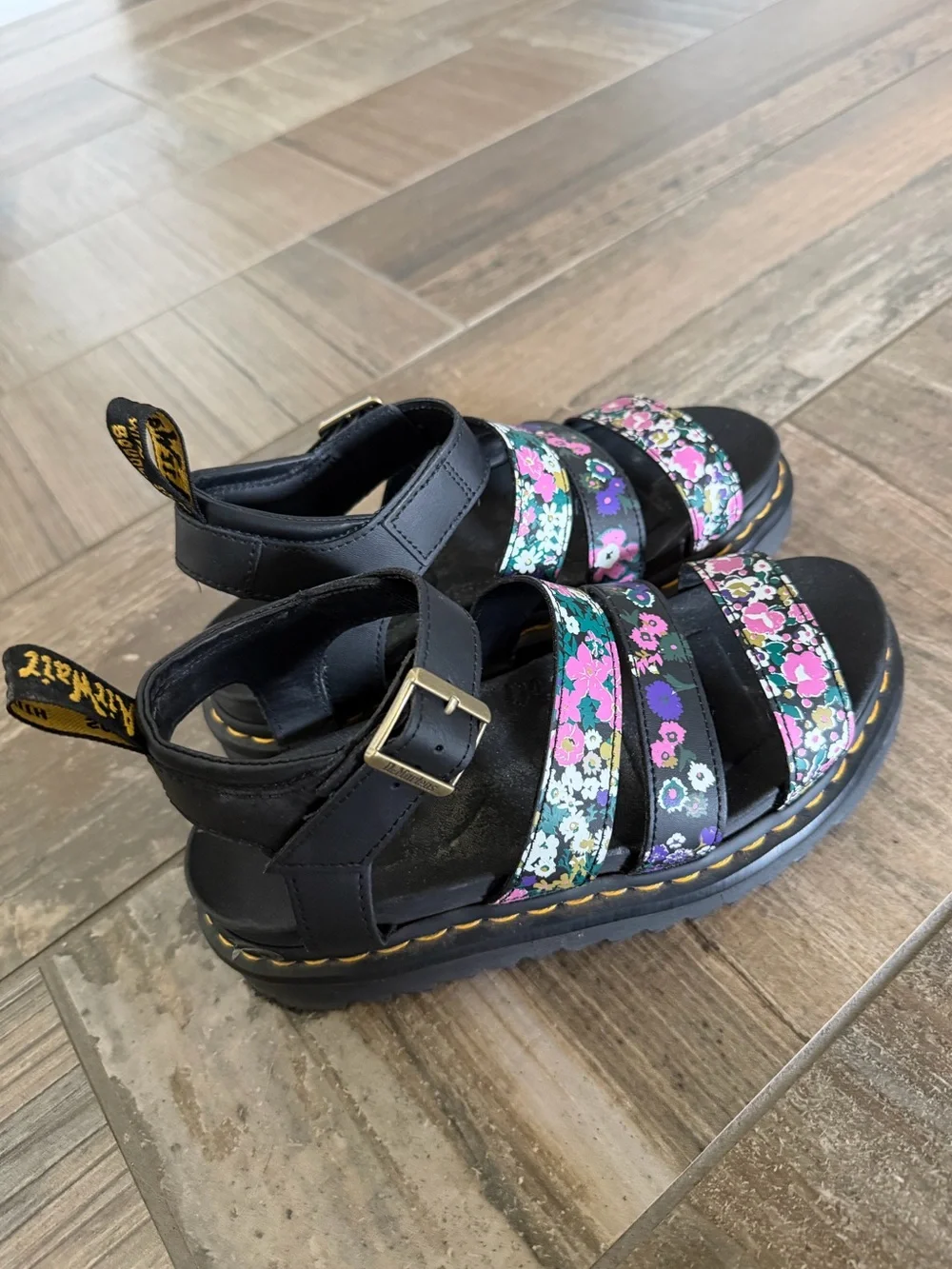 DR. MARTENS Blair’s Black Floral sandals size 7